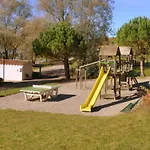 Maison Avec Terrasse - 3 Pour 6 Personnes, Jardin - Api-1-52-1370 Carla-Bayle