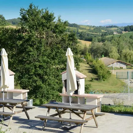 Maison Avec Terrasse - 3 Pour 6 Personnes, Jardin - Api-1-52-1370 Carla-Bayle