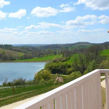 Maison Avec Terrasse - 3 Pour 6 Personnes, Jardin - Api-1-52-1370
