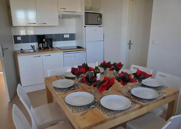 Maison Avec Terrasse - 3 Pour 6 Personnes, Jardin - Api-1-52-1370 Kemp Carla-Bayle