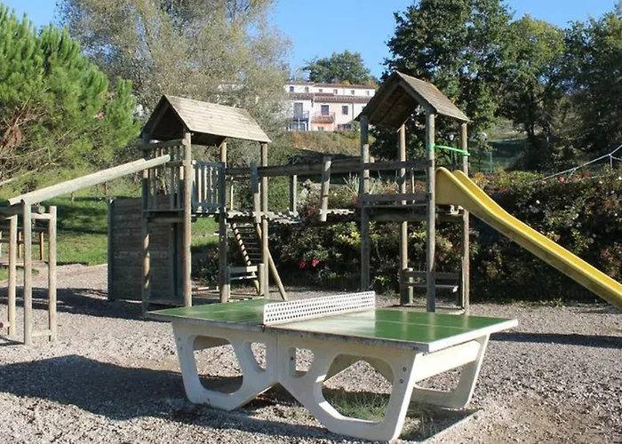 Kemp Maison Avec Terrasse - 3 Pour 6 Personnes, Jardin - Api-1-52-1370 Carla-Bayle