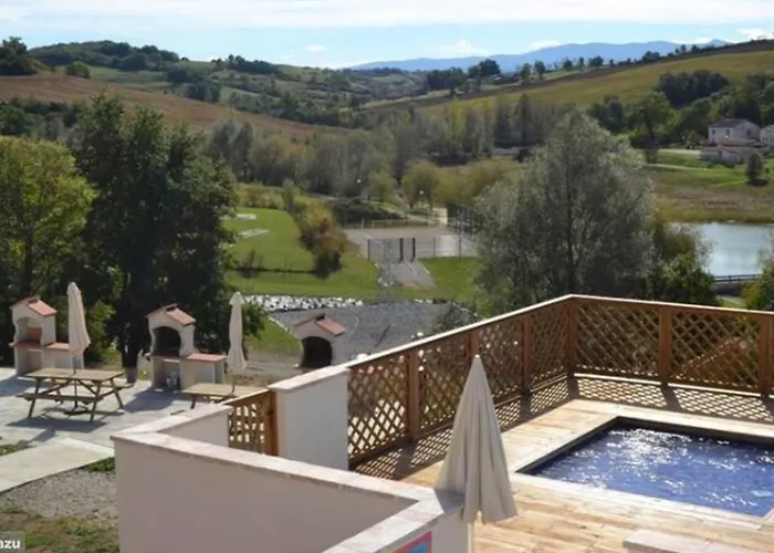 Maison Avec Terrasse - 3 Pour 6 Personnes, Jardin - Api-1-52-1370 * Carla-Bayle